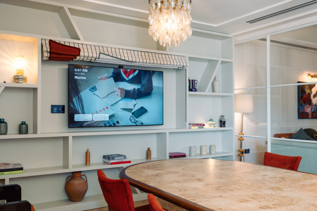 audio-visual solutions in sub-divisible meeting rooms soho house brighton